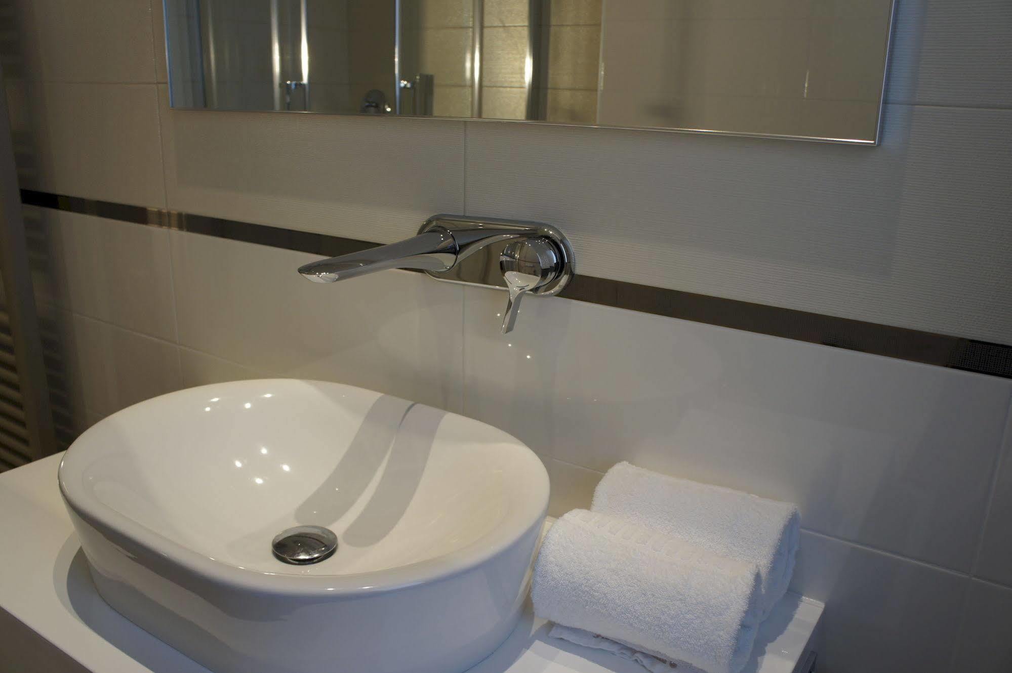 Al Veliero Hotel 3*